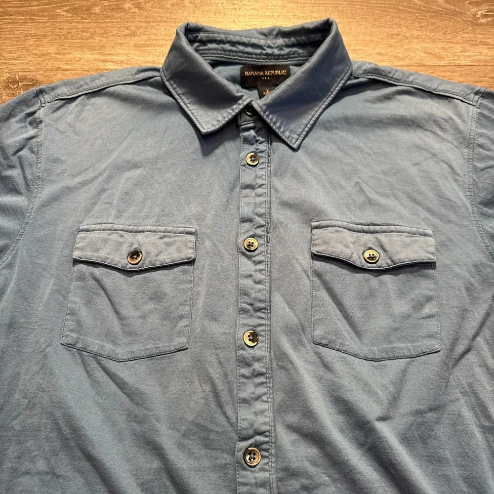 Banana Republic Shirt Men L Blue 100% Cotton Summer Vacation Casual Pockets